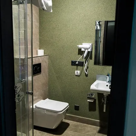 Jurkos Hotel *