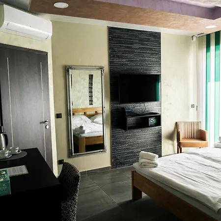 Hotel Jurkos *
