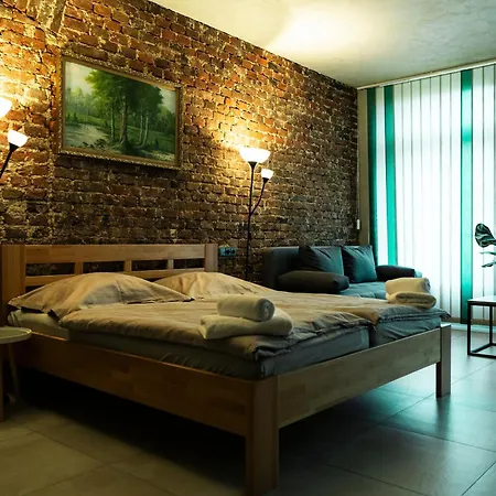 Jurkos Hotel *