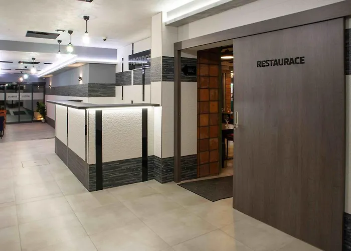 Hotell Jurkos *