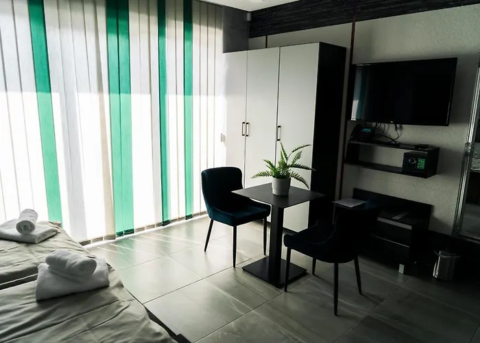 Jurkos Hotell *
