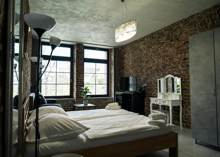 Jurkos Hotell *